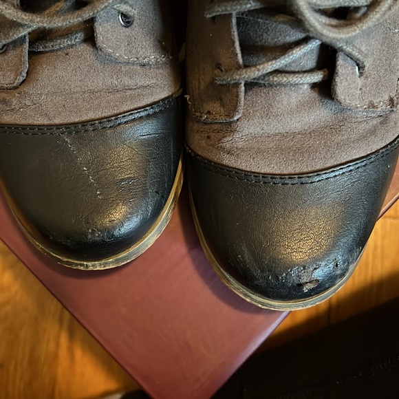 Grey and black studded combat boots - Picture 2 of 4